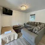 아파트 Old Mill Tiny Homes Kirklevington
