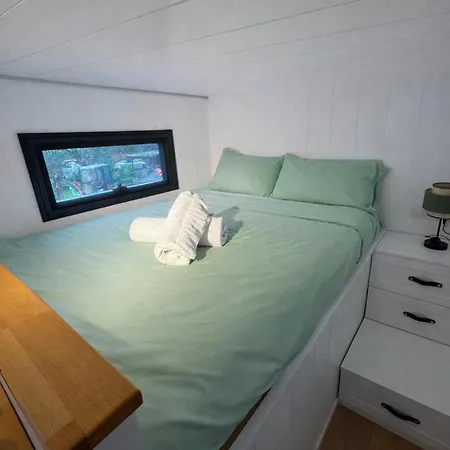 公寓 Old Mill Tiny Homes *